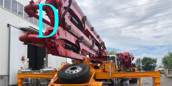 施工過程中，小型泵車以下幾點禁止發(fā)生