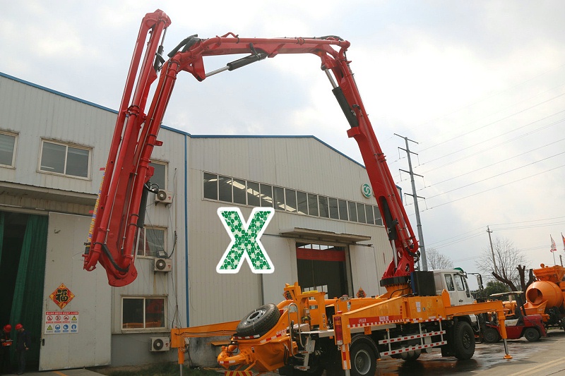 青島小型混凝土泵車(chē)價(jià)格 (5)