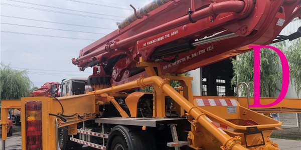 如何應對小型混凝土泵車突發(fā)事件（二）