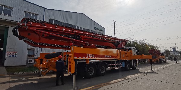 混凝土泵車施工需要多大的場地呢？