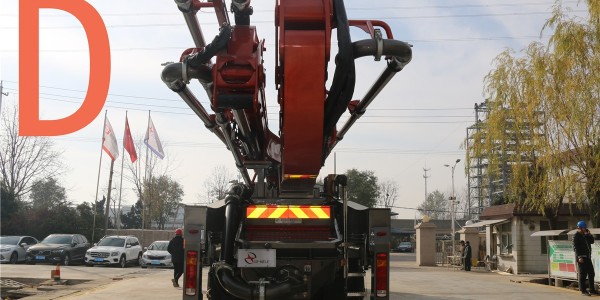 在選擇一臺混凝土泵車前要考慮哪些因素？