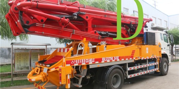 關(guān)于混凝土泵車的清洗，怎樣將傷害降到最低