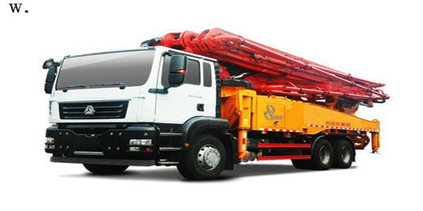 關(guān)于小型混泥土泵車泵送量調(diào)節(jié)的那些事，你值得了解