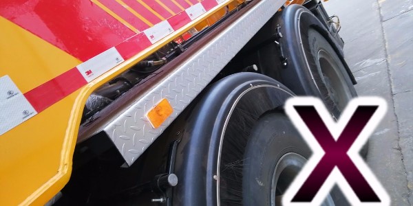 青島泵車價(jià)格分析，小型泵車和建筑工人一樣重要