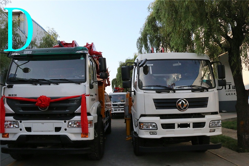 青島小型混凝土泵車價(jià)格 (14)