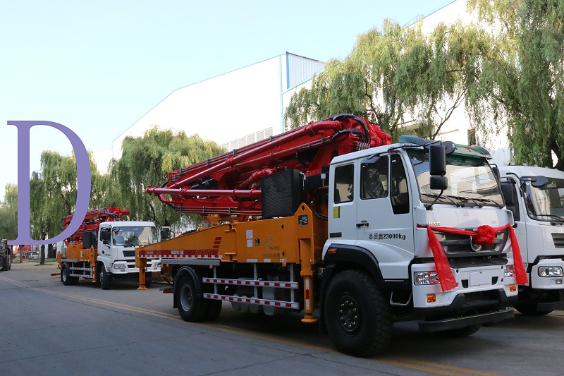 青島混凝土泵車(chē)價(jià)格 (10)