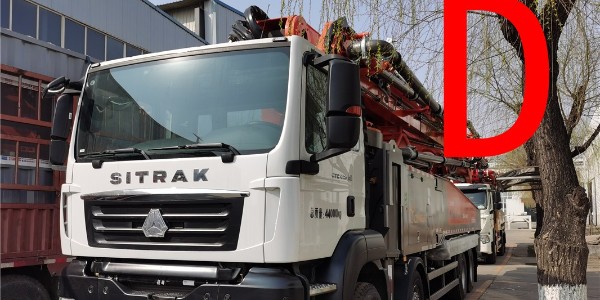 作業(yè)中，應(yīng)對泵車和管路進(jìn)行觀察