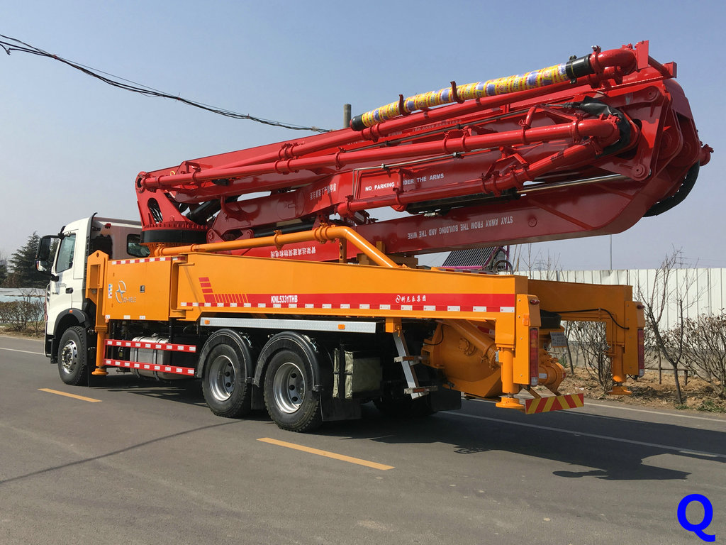 小型混凝土泵車，混凝土泵車，小型泵車，天泵