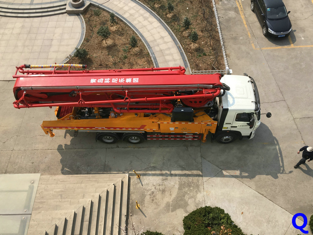 小型混凝土泵車，小型泵車，天泵，混凝土泵車