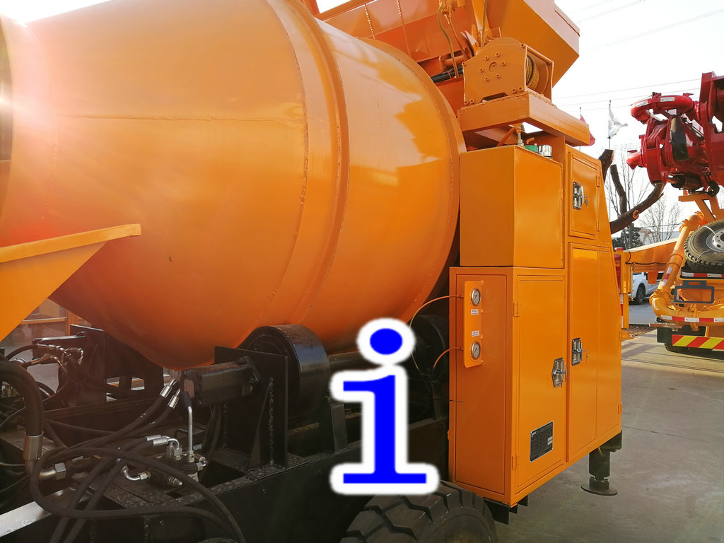 青島小型混凝土泵車價格 (2)